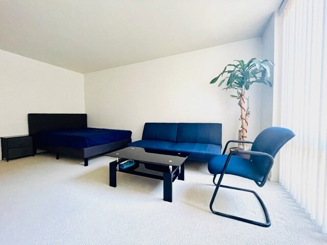Photo - 2650 N Lakeview Ave Unit 503