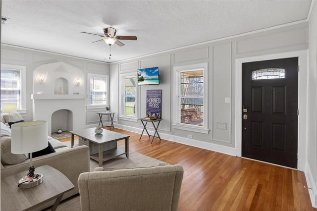 Photo - 3315 Rogers Ave