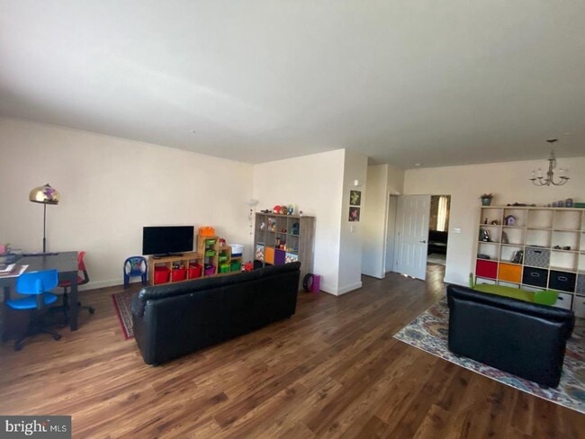 4 Brinkmanns Way