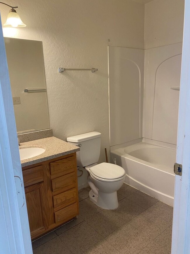 Photo - 1110 E Mohave St Unit #3