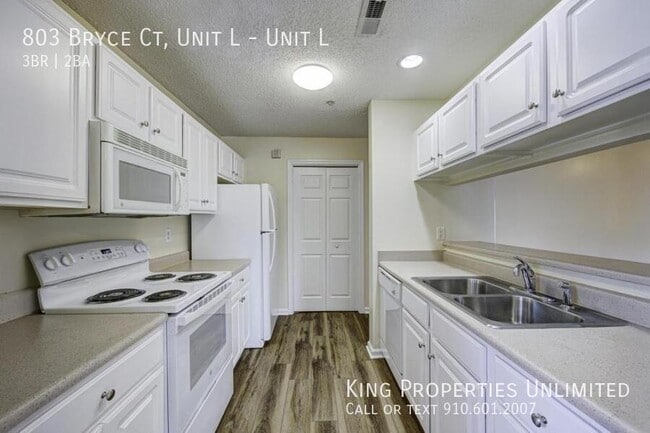 Photo - 803 Bryce Ct Unit L