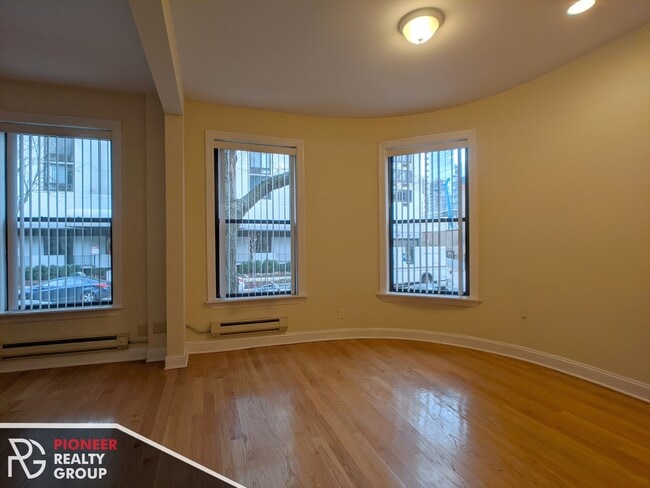 Photo - 1224 N Dearborn St