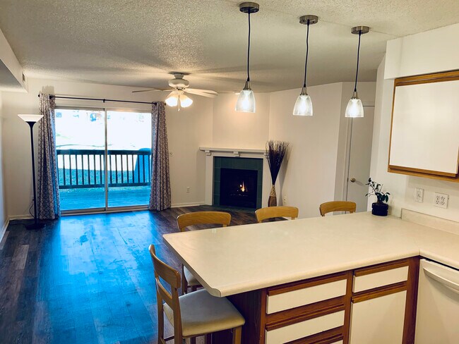 Photo - 205 5th St Unit 7