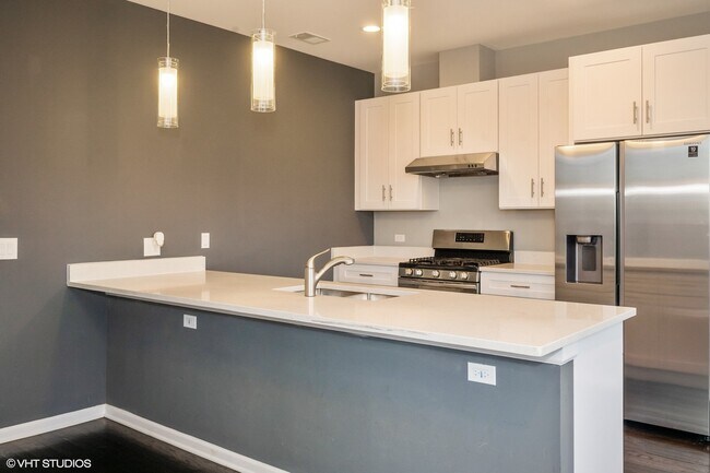 Photo - 2910 S Archer Ave Unit 2B