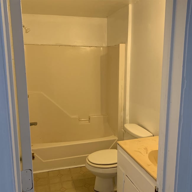 Photo - 310 W Austin St