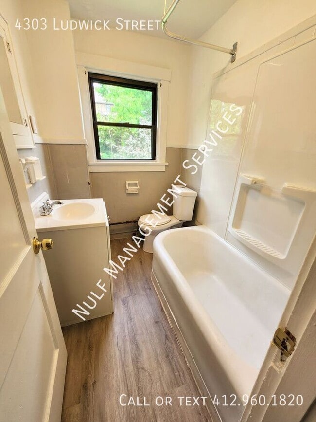 Photo - 4303 Ludwick St