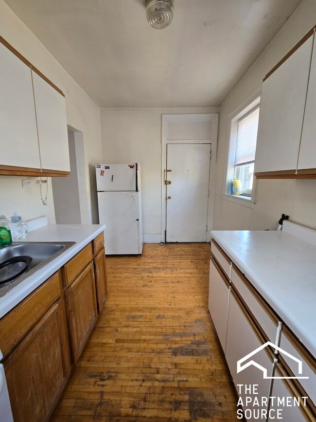 Photo - 1368 W Estes Ave Unit 1N