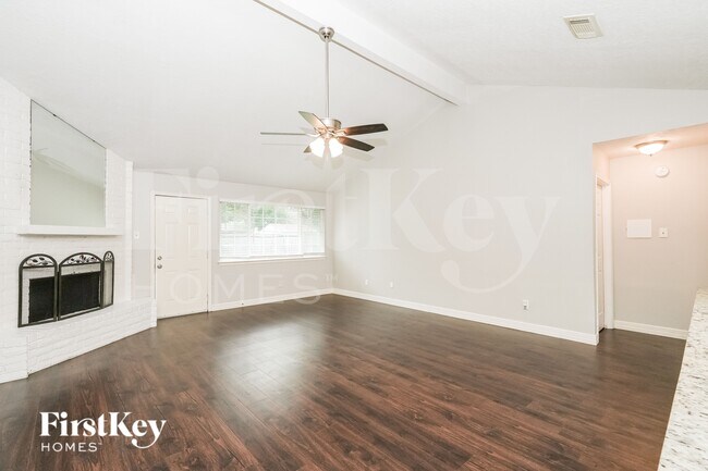 Photo - 2411 Shady Brook Dr