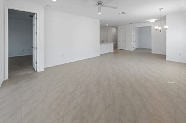 Photo - ANNUAL RENTAL AVAILABLE FOR ASAP MOVE-IN!!