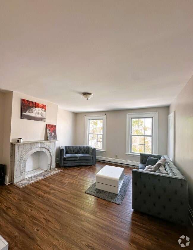 Building Photo - 186 Summit Ave Unit 2 Rental