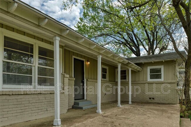 Photo - 1604 Weiler Blvd