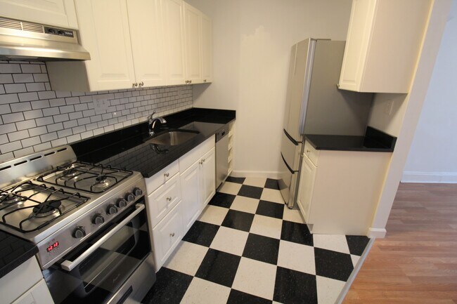 251 Kelton St Unit 1