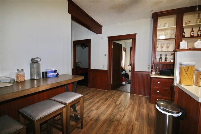 Photo - 600 S Main St Apartment Unit 2R