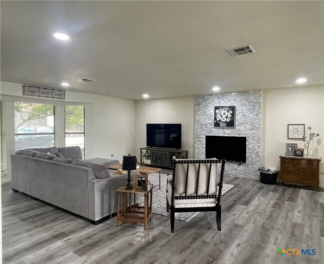 Photo - 1508 S Ridge Rd