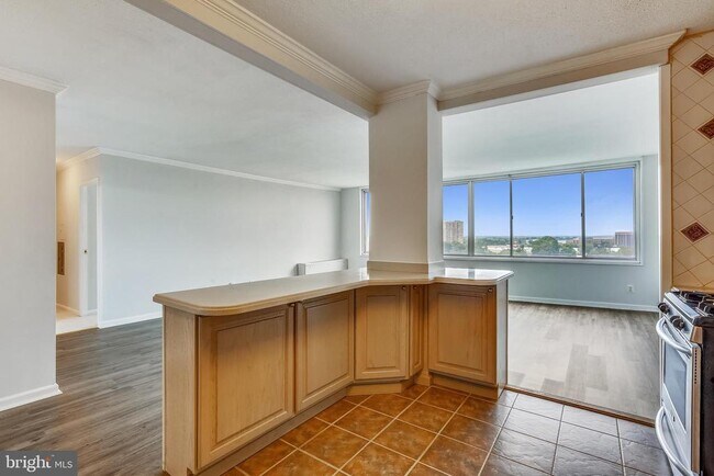 Photo - 11801 Rockville Pike Unidad 1113