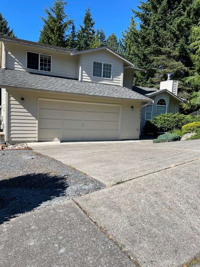 Building Photo - 531 48th Pl SE Rental