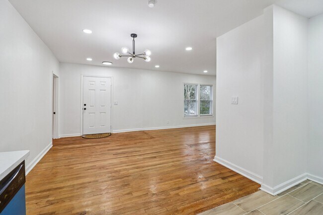Photo - 3159 Bobolink Dr