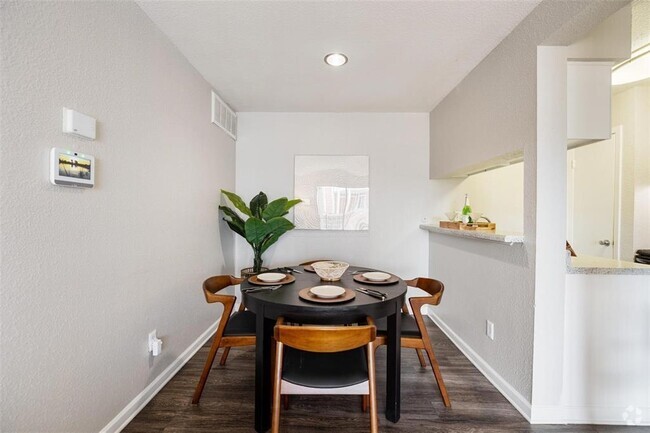 Building Photo - 8701 Town Park Dr Unit 46-3228 Rental