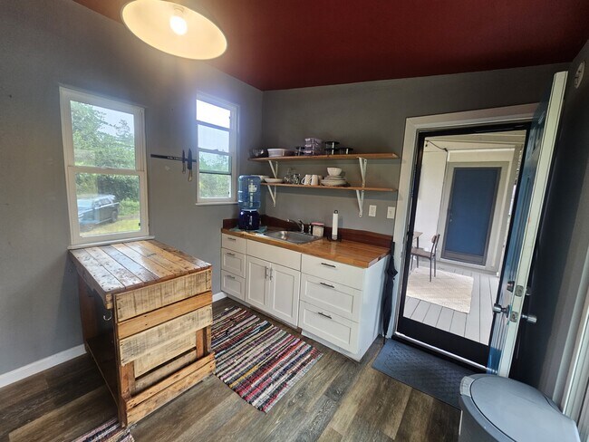 Photo - 15-1724-2048 Maia Ave