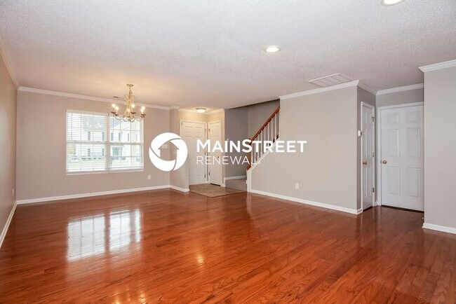 Building Photo - 3 Bedroom Pet-Friendly Home in Charlotte, NC with Main Street Renewal