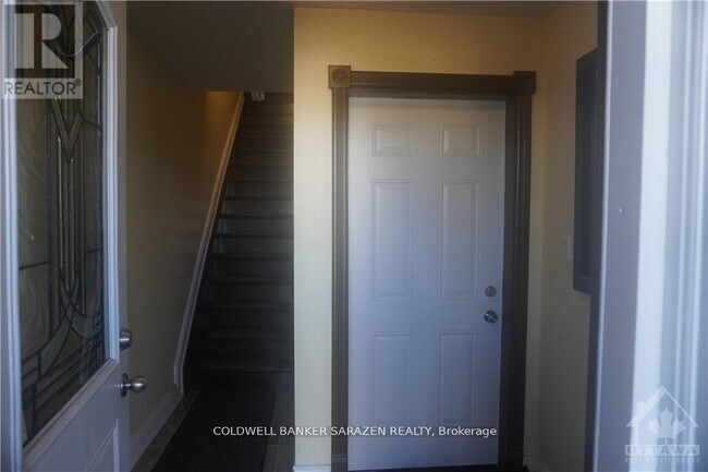 Photo - 326 Flora St