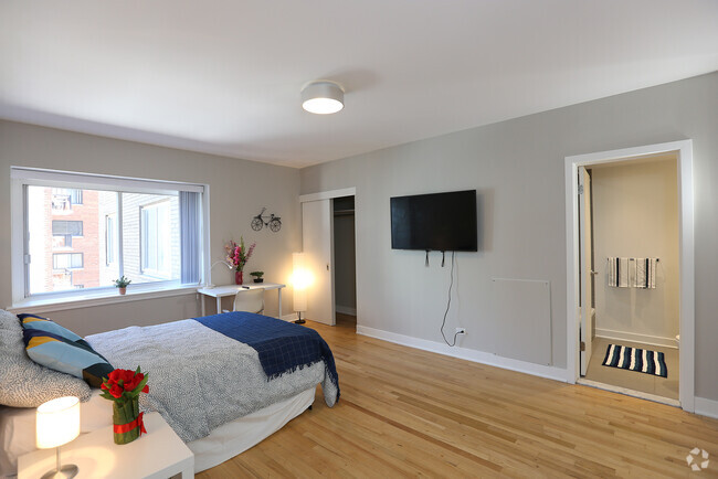 Building Photo - Master Room & Ensuite Bath - Logan Circle Rental