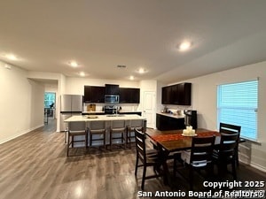 Photo - 219 Cuban Emerald