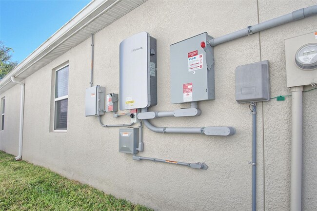 Photo - 117 Lacewing Pl