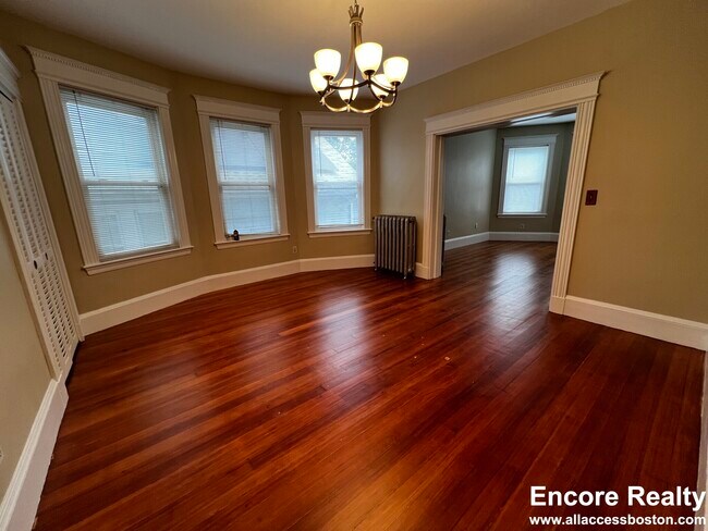 Building Photo - 759 Boylston St Unit 8