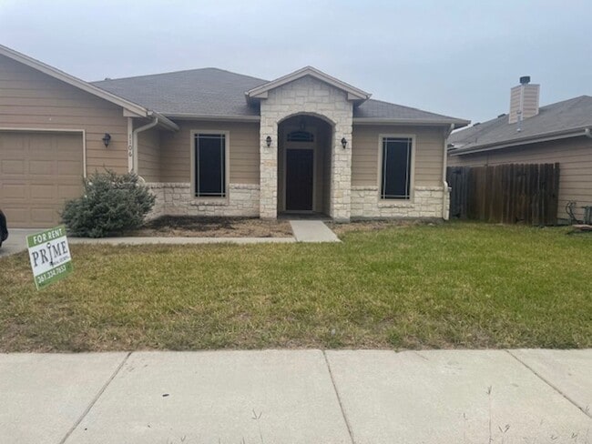 Photo - 1106 Pine Hollow Ln