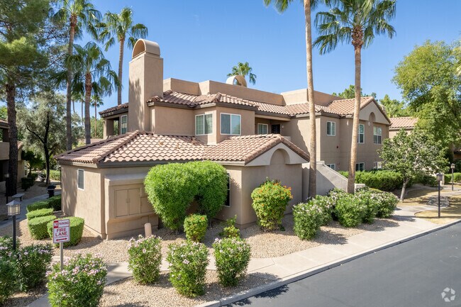 Photo - Casabella Apartments