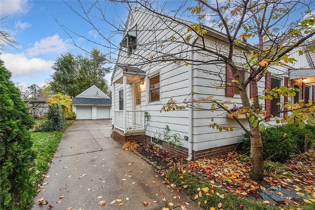 Photo - 3909 Stannard Dr