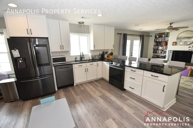 Photo - 2500 Symphony Ln