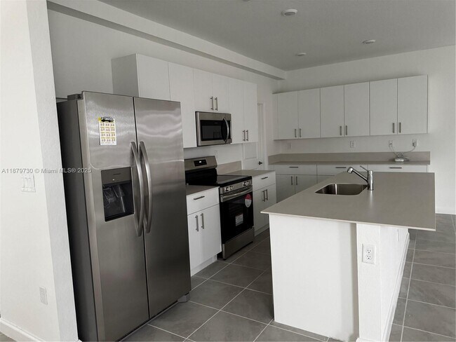 Photo - 2954 SE 23rd Ave