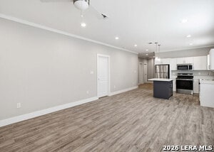 Photo - 2115 W Houston St