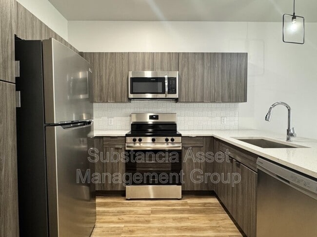 Photo - 1665 Midtown Pl