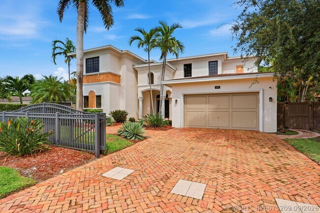 Photo - 260 NE Wavecrest Ct
