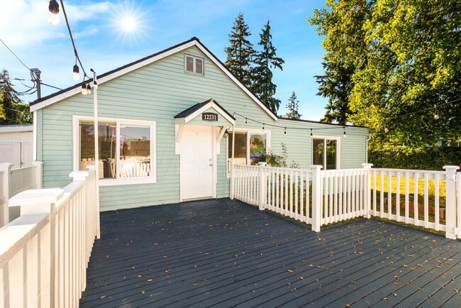 Photo - White Center/Burien 3 Bedroom Rambler - Large Fenced Yard
