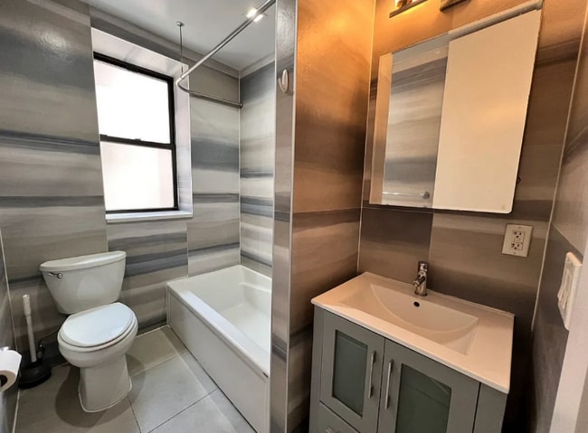 Photo - 520 Crown St Unit 201