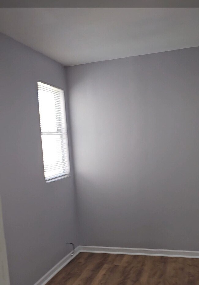 Photo - 118 S Walnut St Unit 2