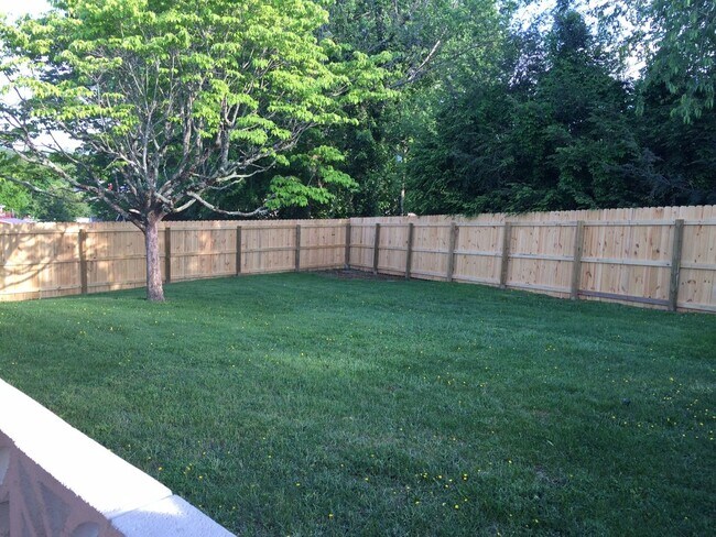 Photo - House in the Middle of Town - Privacy Fenced Backyard!