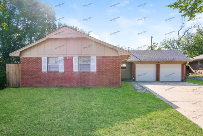 Building Photo - 621 Juniper Ave Rental