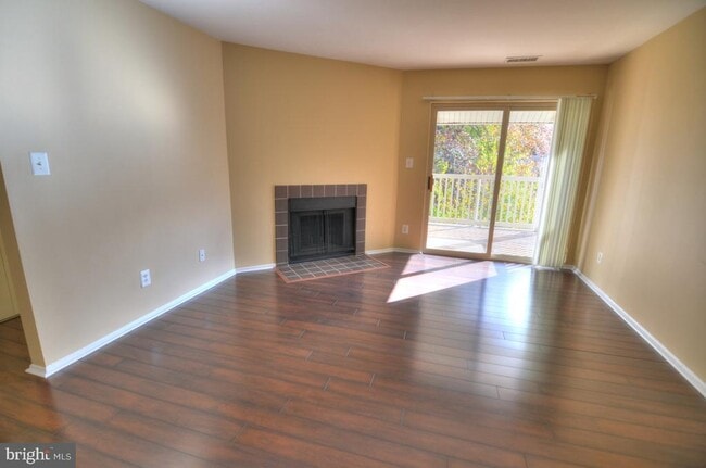 Photo - 1793 Jonathan Way Unit 1793-L