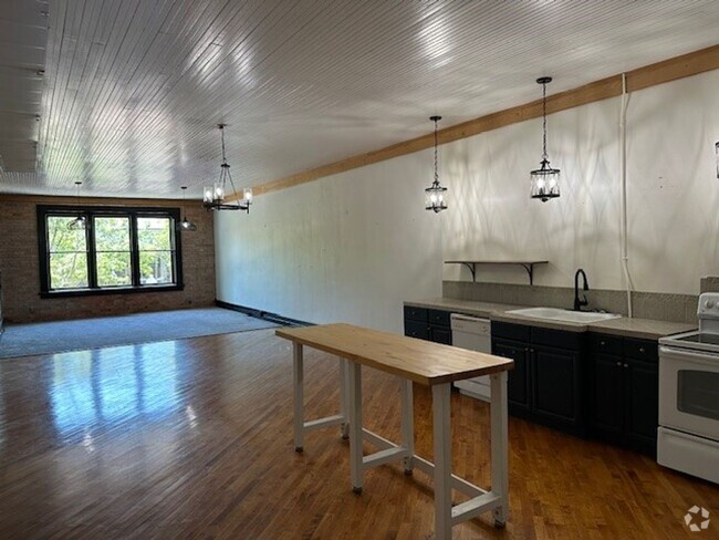 Building Photo - 118 Hay St Rental
