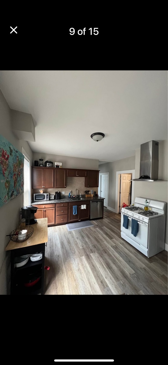 10 Bellflower St Unit Room 1