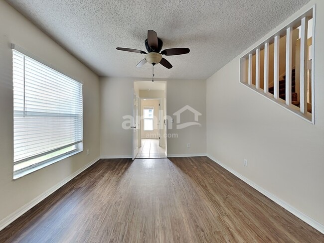 Photo - 2309 Lyncrest Ct