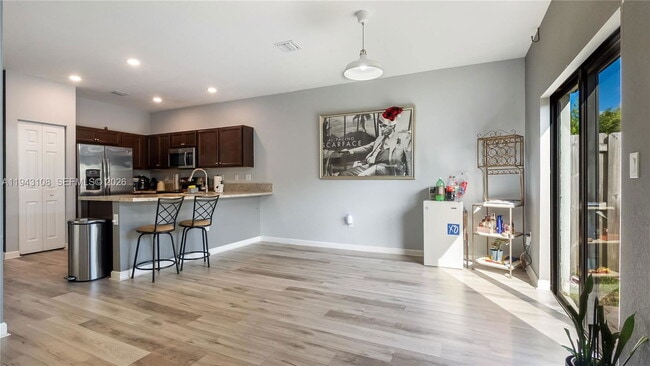 Photo - 140 SE 34th Terrace