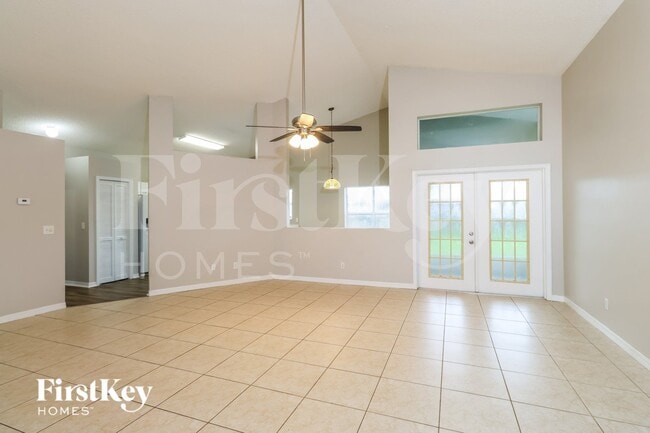 Photo - 1237 Cheb Pl NW