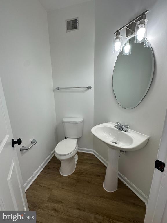 Photo - 1327 Lewis Ln