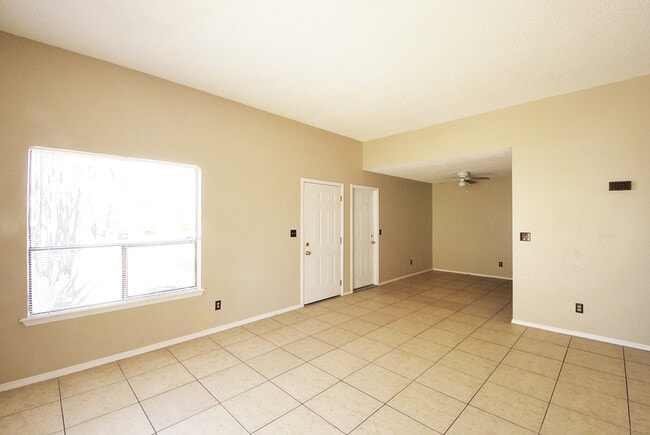 Photo - Delightful Westside Duplex with Refrigerated Air for Rent!